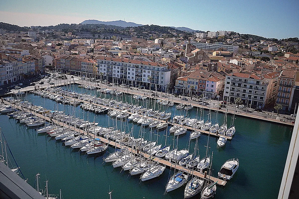 La Seyne-sur-Mer — vue de la ville